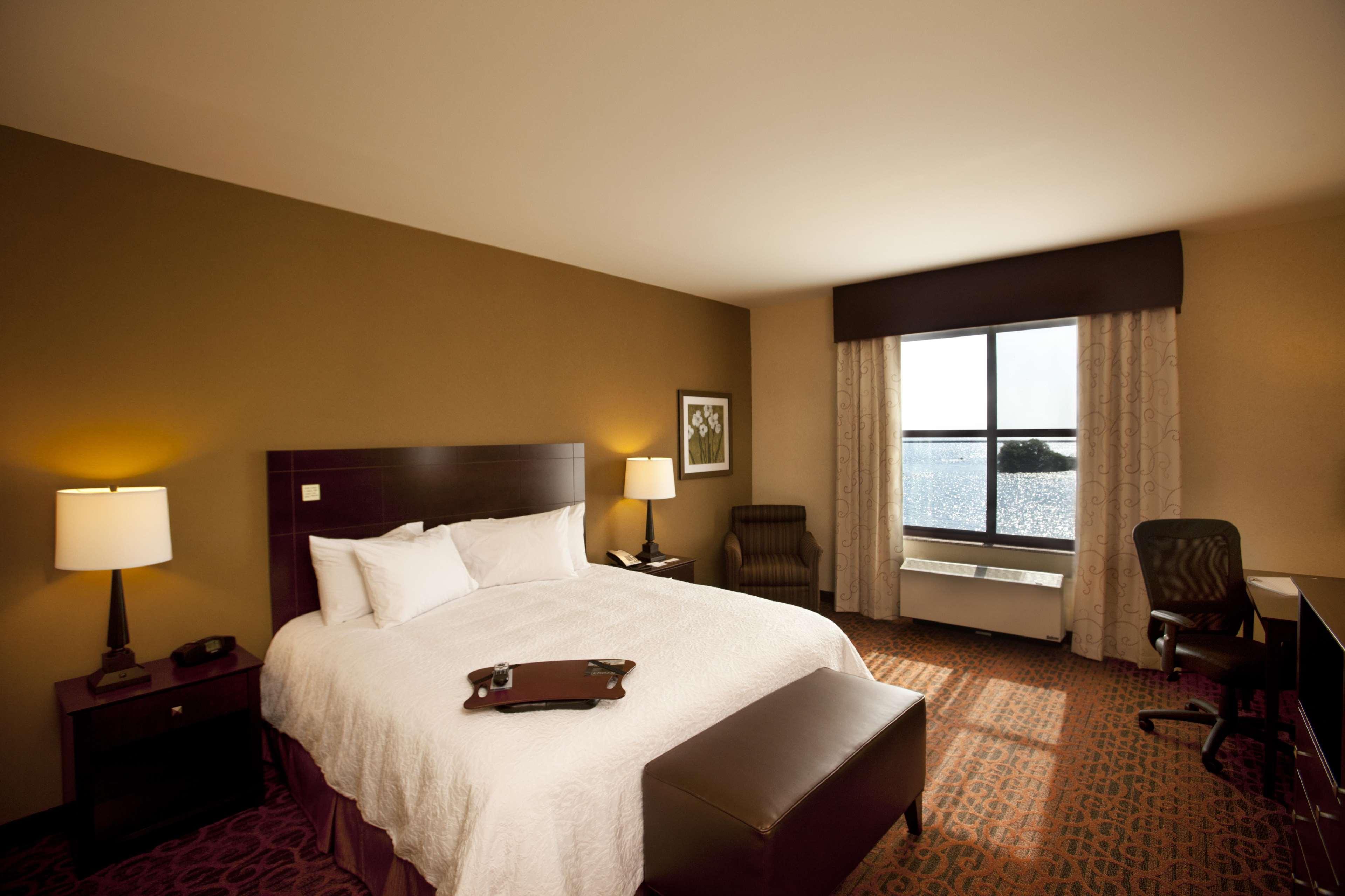 Hampton Inn Marquette-Waterfront Exterior foto