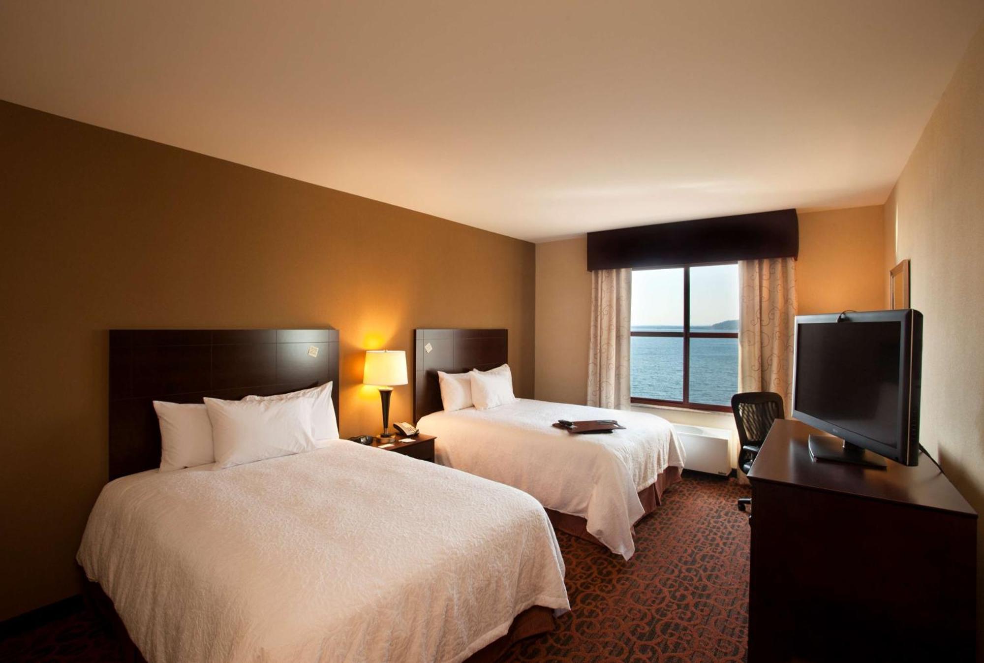 Hampton Inn Marquette-Waterfront Exterior foto